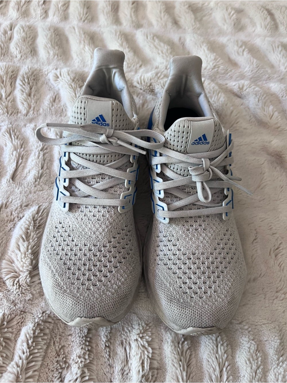 adidas Men’s Light Gray Athletic Shoes with Blue Accents